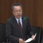 国土交通委員会で質疑を行う衆議院議員中川康洋